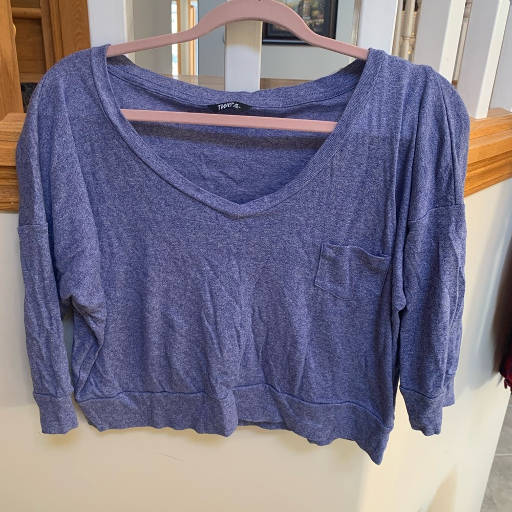 TNA Crop 3/4 sleeve tshirt size M v neck